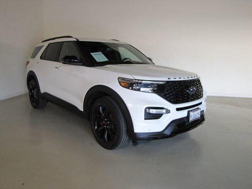 White 2023 Ford Explorer ST
