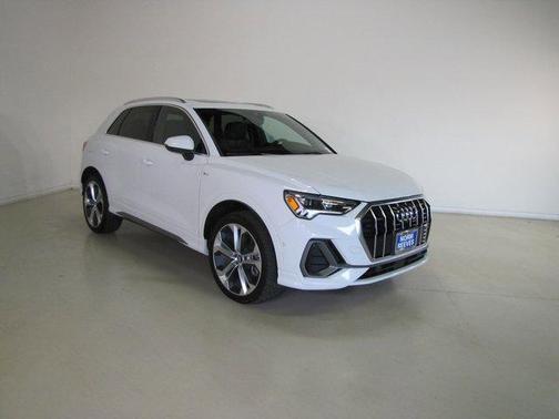 2020 Audi Q3 45 S line Prestige