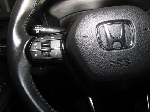 White 2024 Honda HR-V EX-L