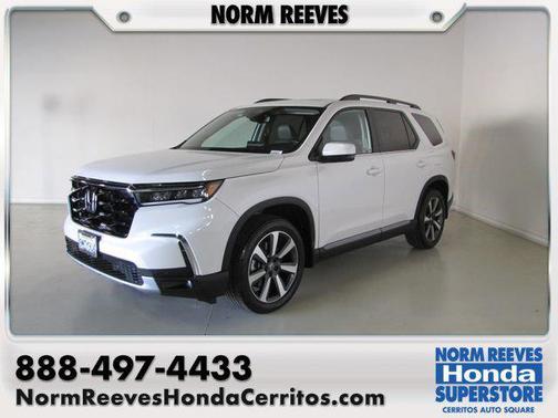 White 2024 Honda Pilot Touring 8-Passenger