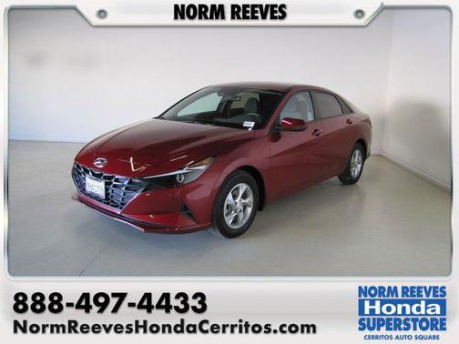 2023 Hyundai ELANTRA SE