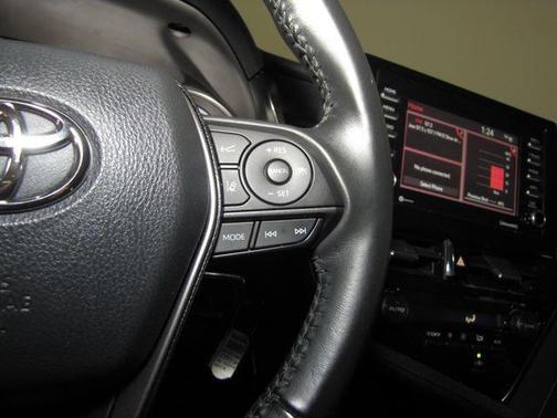 White 2023 Toyota Camry SE