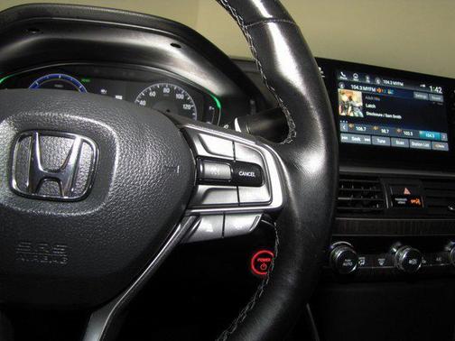 2022 Honda Accord Hybrid Touring