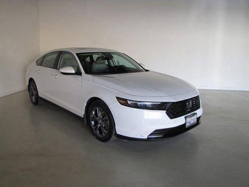 White 2023 Honda Accord EX