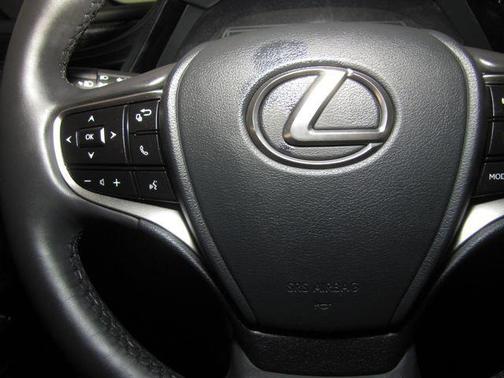 White 2023 Lexus ES 350 Base