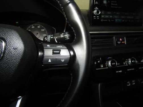 Gray 2023 Honda Pilot Touring 8-Passenger