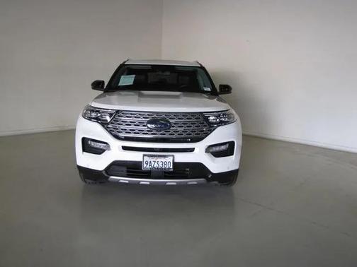 White 2022 Ford Explorer Limited