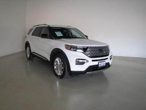 White 2022 Ford Explorer Limited