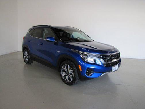 2022 Kia Seltos EX