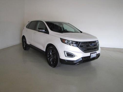 White 2018 Ford Edge SEL