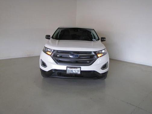 White 2018 Ford Edge SEL