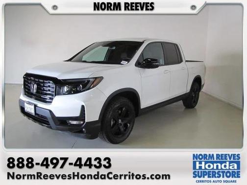 White 2023 Honda Ridgeline Black