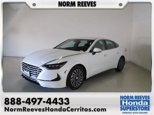 White 2023 Hyundai SONATA Hybrid SE