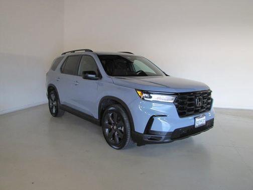 Gray 2025 Honda Pilot Sport