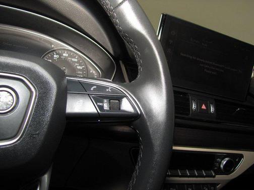 2023 Audi Q5 40 Premium