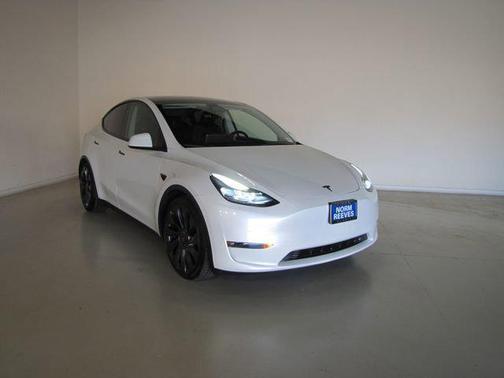 White 2024 Tesla Model Y Performance Dual Motor All-Wheel Drive