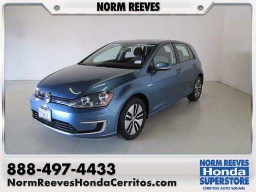 2016 Volkswagen e-Golf SE