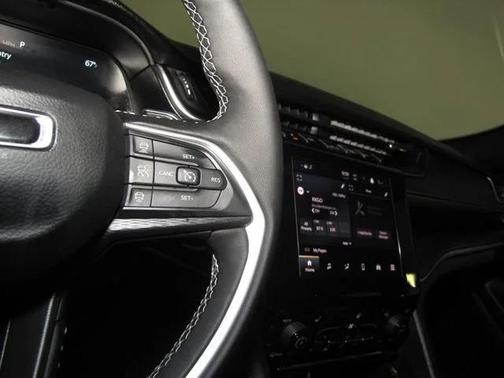 White 2025 Jeep Grand Cherokee Altitude