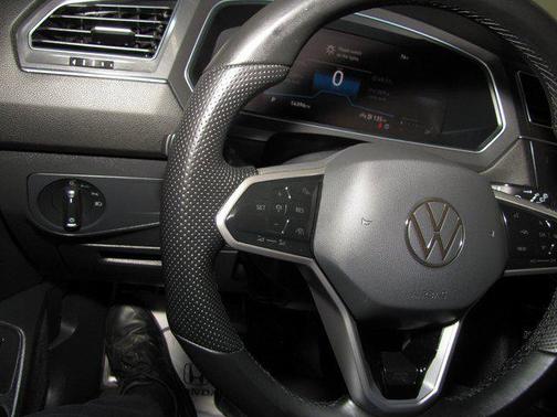 2022 Volkswagen Tiguan 2.0T SE R-Line Black 4MOTION