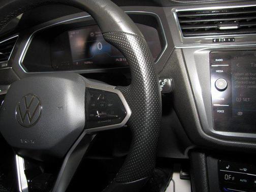 2022 Volkswagen Tiguan 2.0T SE R-Line Black 4MOTION
