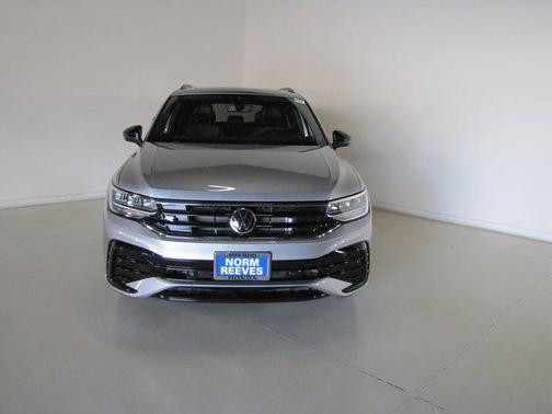 2022 Volkswagen Tiguan 2.0T SE R-Line Black 4MOTION