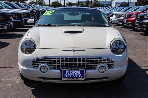 White 2002 Ford Thunderbird Base