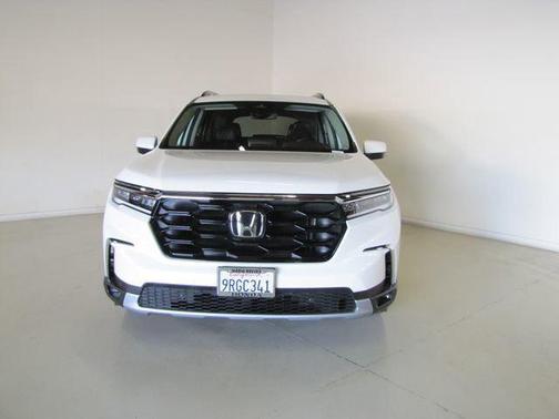 White 2025 Honda Pilot Touring 8-Passenger