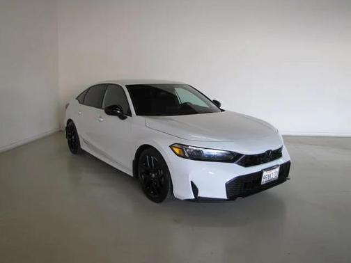 White 2025 Honda Civic Sport
