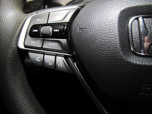 Photo 2 of 27 of 2020 Honda Accord LX 1.5T