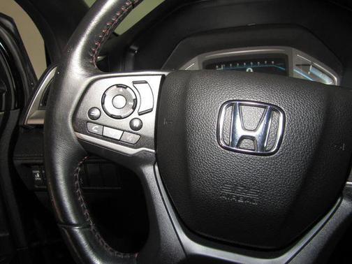 Black 2023 Honda Odyssey Sport