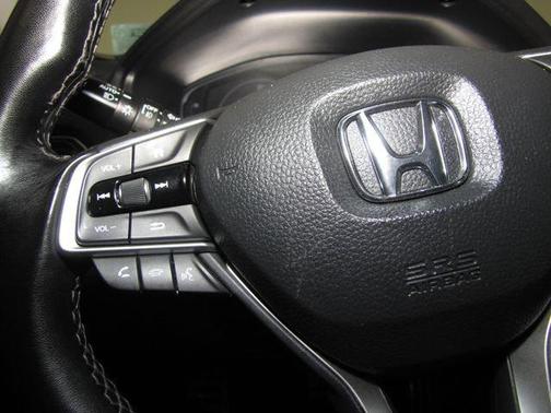 White 2022 Honda Accord Sport SE 1.5T