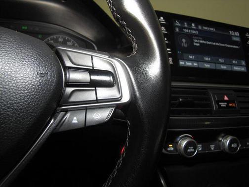 White 2022 Honda Accord Sport SE 1.5T