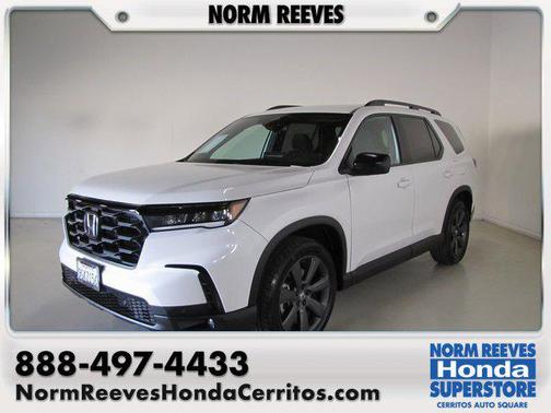 2023 Honda Pilot 2WD Sport