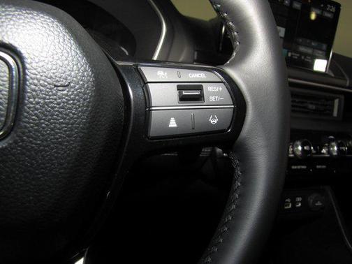 2024 Honda Pilot Touring 8-Passenger