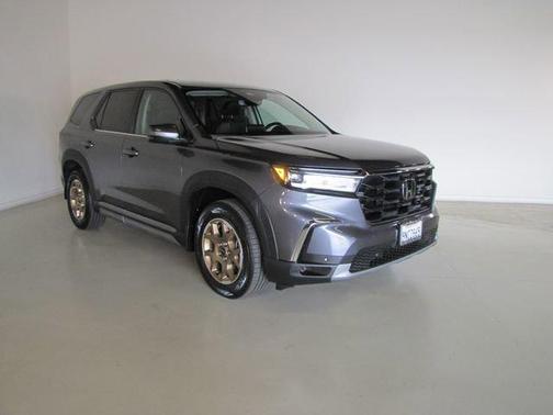 Gray 2024 Honda Pilot EX-L