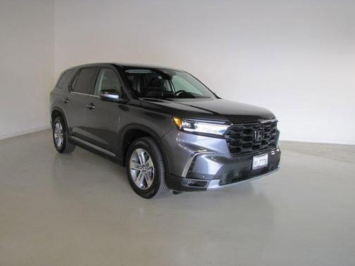 Gray 2025 Honda Pilot EX-L