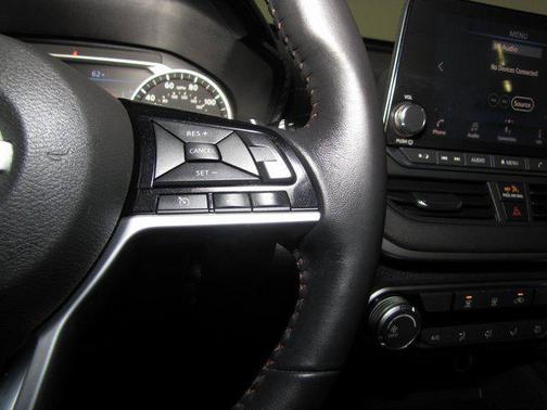 2020 Nissan Altima SR FWD