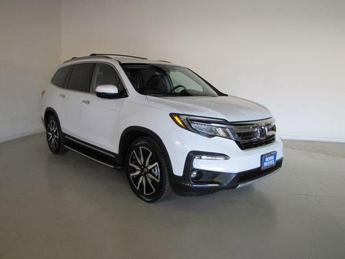 White 2021 Honda Pilot Touring 8-Passenger