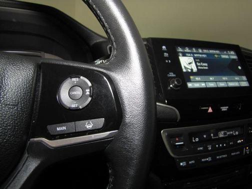 White 2021 Honda Pilot Touring 8-Passenger