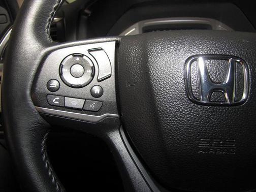 Red 2023 Honda Odyssey EX-L