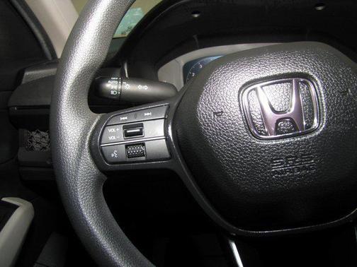 2025 Honda Accord LX 1.5T