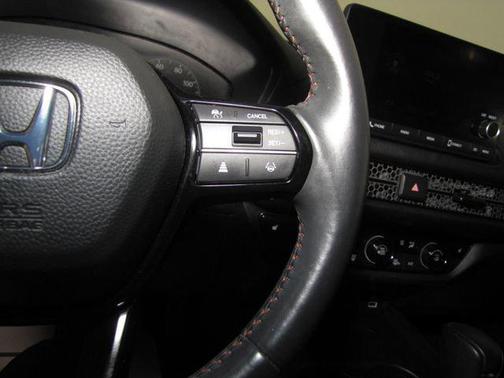 2024 Honda HR-V 2WD Sport