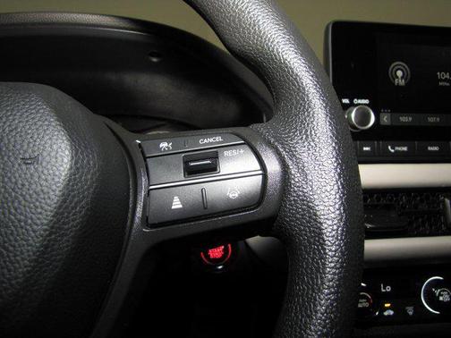 2024 Honda HR-V LX