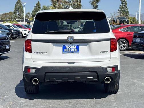 White 2023 Honda Passport AWD EX-L