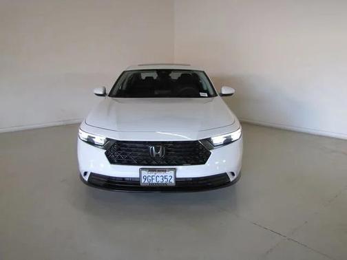 White 2023 Honda Accord EX