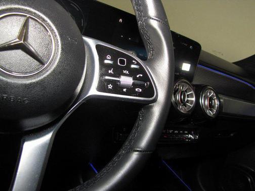 2023 Mercedes-Benz GLB 250 Base