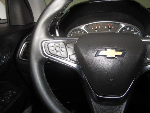 White 2024 Chevrolet Equinox 1LT