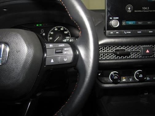 White 2025 Honda HR-V AWD Sport