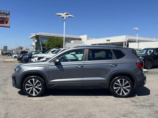 Gray 2023 Volkswagen Taos 1.5T SE