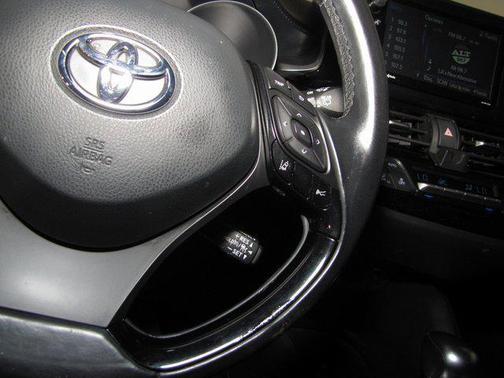 2018 Toyota C-HR XLE Premium